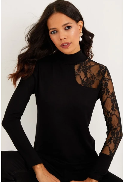 Kadın Siyah Yarım Balıkçı Dantelli Bluz BK1276