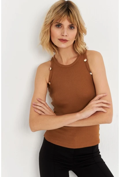 Kadın Tarçın Düğme Detaylı Kolsuz Kaşkorse Bluz TF55