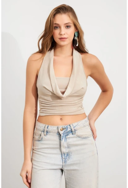 Kadın Vanilya Zincir Aksesuarlı Degaje Yaka Bluz MTK13443