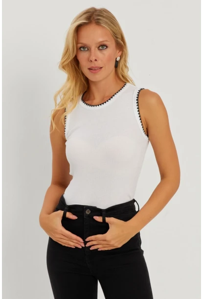 Kadın Beyaz Biyeli Kaşkorse Bluz AYD318