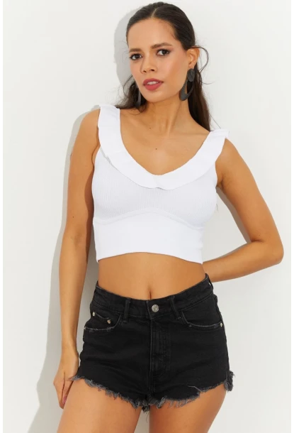 Kadın Beyaz Fırfırlı Triko Crop Bluz SMT210