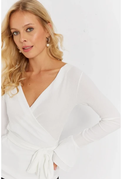 Kadın Beyaz Kruvaze Bürümcük Bluz EY2866