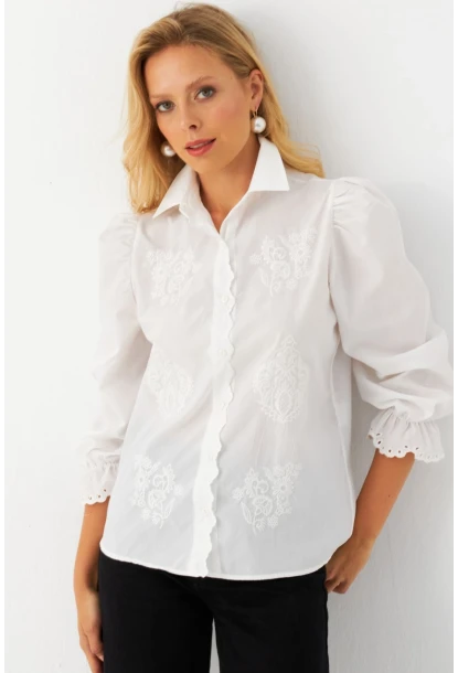 Kadın Beyaz Nakışlı Gömlek MQS1908