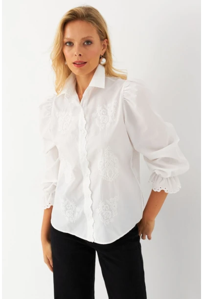 Kadın Beyaz Nakışlı Gömlek MQS1908