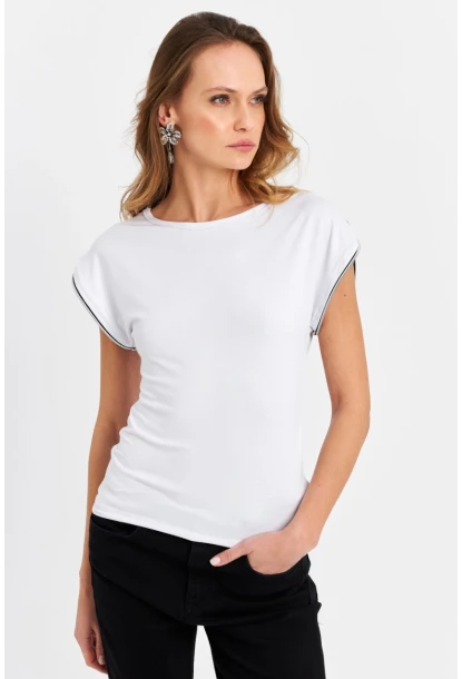 Kadın Beyaz Omuzları Fermuarlı Bluz EY3062