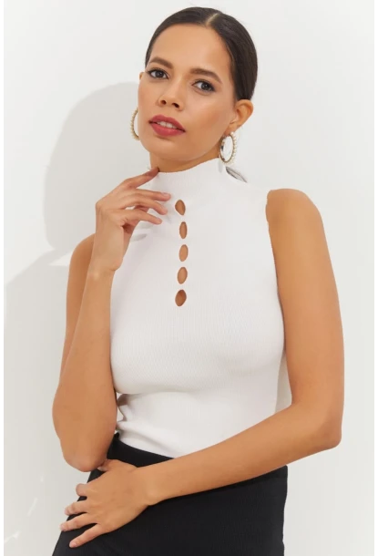 Kadın Beyaz Önü Damla Kolsuz Triko Bluz YV112