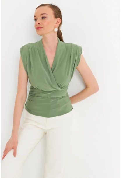 Kadın Çağla Yeşili Vatkalı Kruvaze Bluz MTK13213