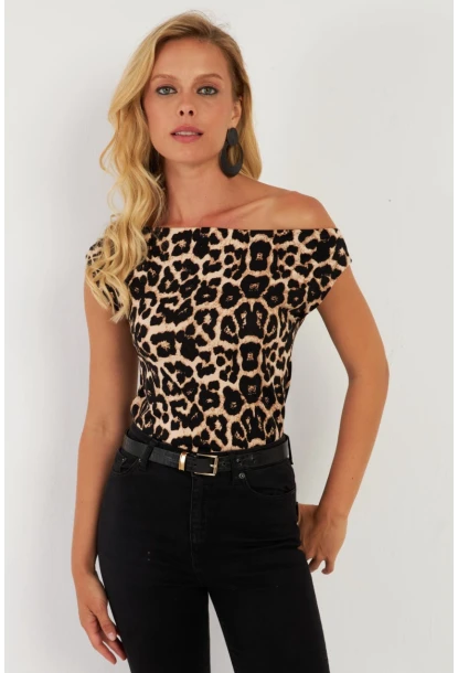 Kadın Camel-Siyah Kayık Yaka Leopar Bluz LPP1288