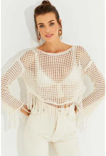 Kadın Ekru Ajurlu Püsküllü Triko Bluz KZ2462
