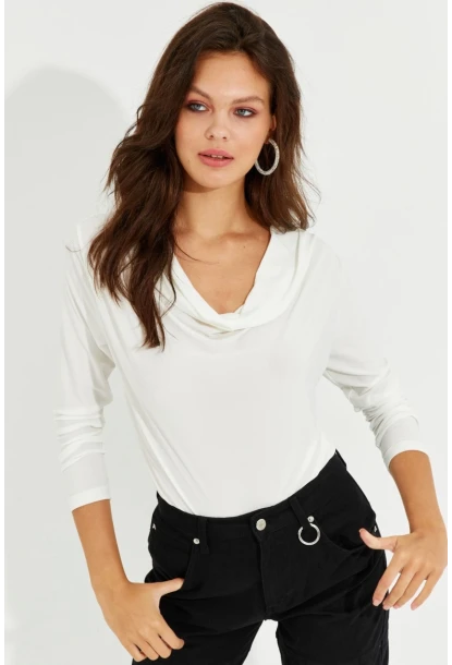 Kadın Ekru Degaje Yaka Bluz LPP1234