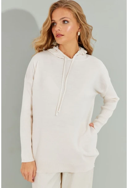 Kadın Ekru Kapüşonlu Cepli Triko Kazak YZ520