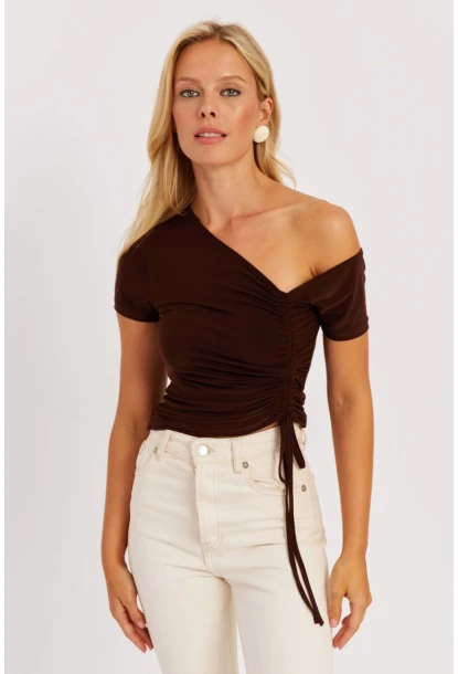 Kadın Kahverengi Asimetrik Yaka Asansörlü Bluz GÇ162