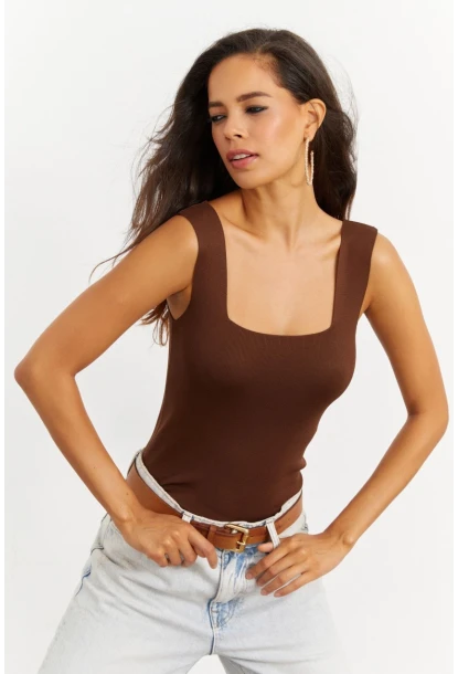 Kadın Kahverengi Kare Yaka Triko Bluz YV87