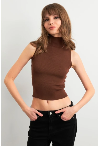 Kadın Kahverengi Triko Kolsuz Bluz YV305