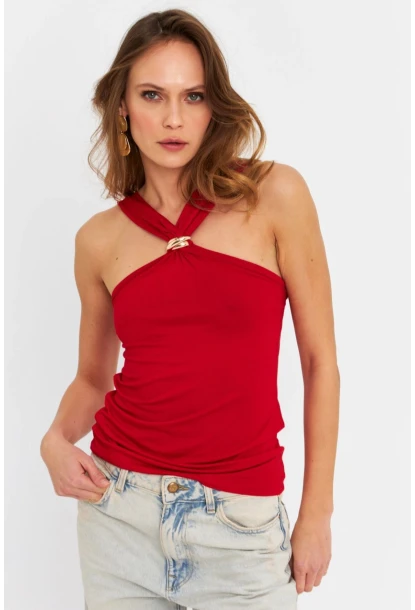 Kadın Kırmızı Aksesuarlı Çapraz Yaka Bluz EY3068