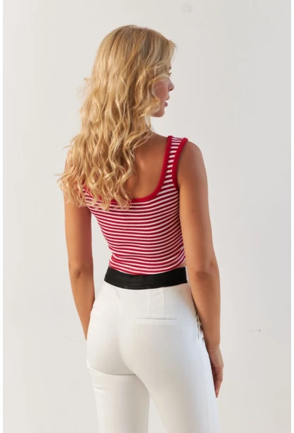 Kadın Kırmızı Kare Yaka Çizgili Bluz XL2036