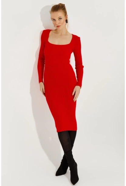 Kadın Kırmızı Kare Yaka Triko Midi Elbise SF2520