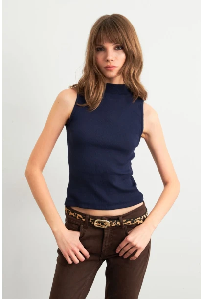 Kadın Lacivert Kolsuz Bluz GA102