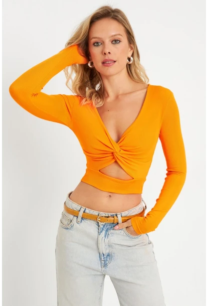 Kadın Önü Düğümlü Crop Bluz Turuncu AYD287