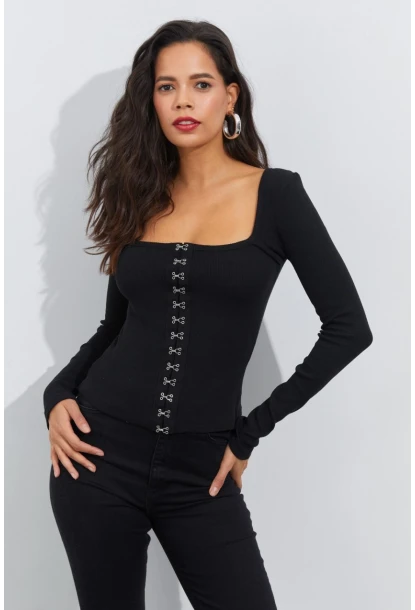 Kadın Siyah Agraflı Kaşkorse Bluz B1908
