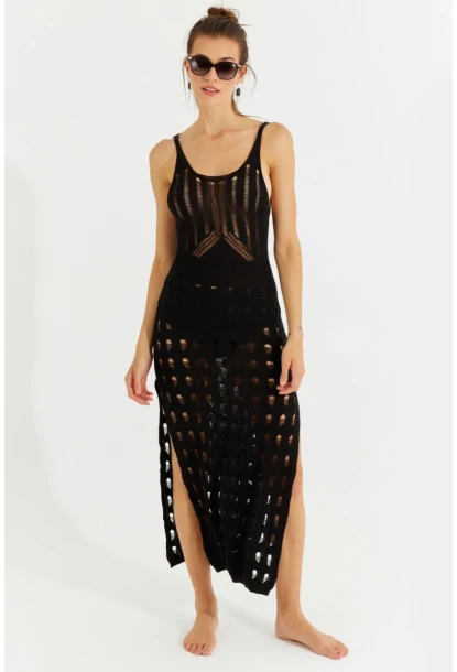 Kadın Siyah Ajurlu Triko Maxi Elbise SF2504