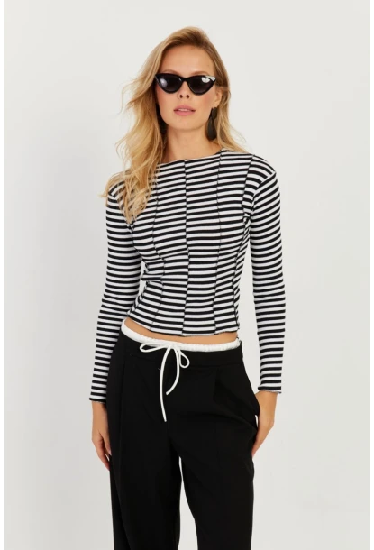 Kadın Siyah-Beyaz Çizgili Bluz CY335