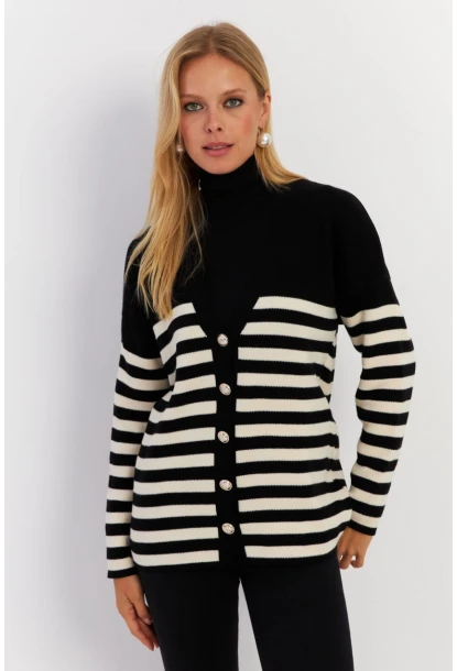 Kadın Siyah-Beyaz Çizgili Triko Hırka CNG3