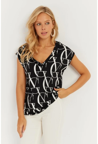 Kadın Siyah-Beyaz V Yaka Desenli Bluz AYD293