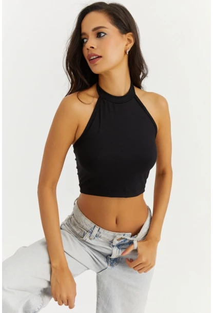 Kadın Siyah Boyundan Bağlamalı Crop Bluz EY1480