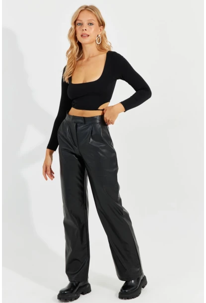 Kadın Siyah Cırtlı Deri Pantolon ELA3088