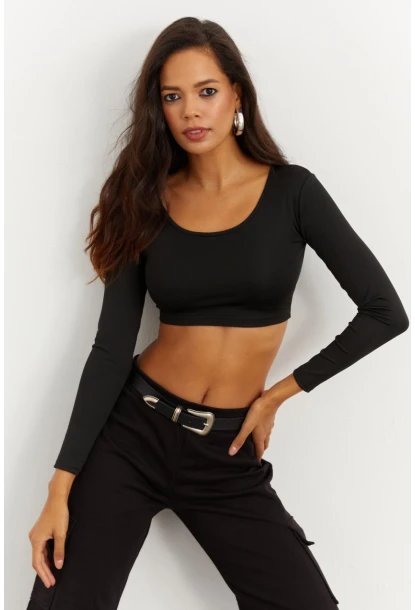 Kadın Siyah Crop Bluz CG261