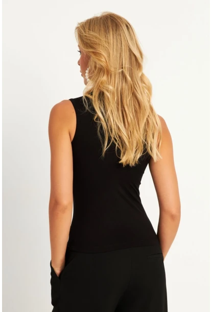 Kadın Siyah Dantel Detaylı Bluz EY2842