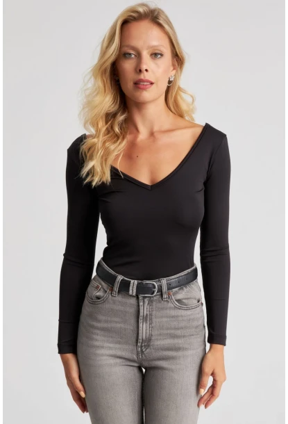 Kadın Siyah Dantel Detaylı V Yaka Bluz EY2672