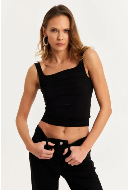 Kadın Siyah Degaje Yaka Askılı Atlet GÇ199