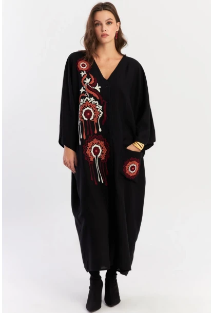 Kadın Siyah Desenli Maxi Dokuma Elbise ALO150