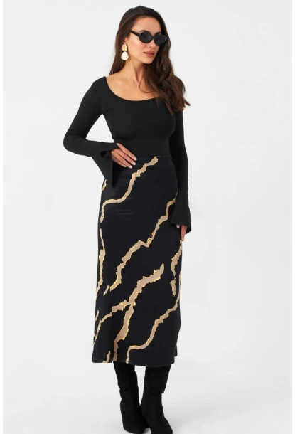 Kadın Siyah Desenli Saten Etek MCAR1060