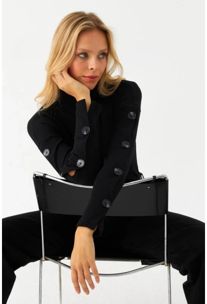 Kadın Siyah Düğme Aksesuarlı Balıkçı Kaşkorse Bluz EY2995