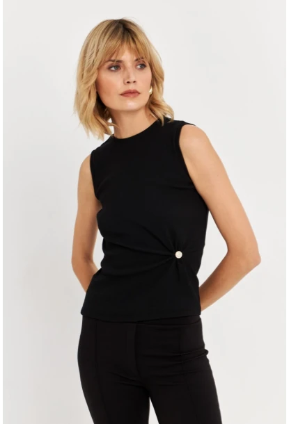 Kadın Siyah Düğme Aksesuarlı Büzgülü Bluz TF72