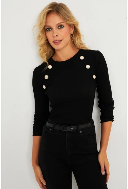 Kadın Siyah Düğme Aksesuarlı Kaşkorse Bluz EY2914