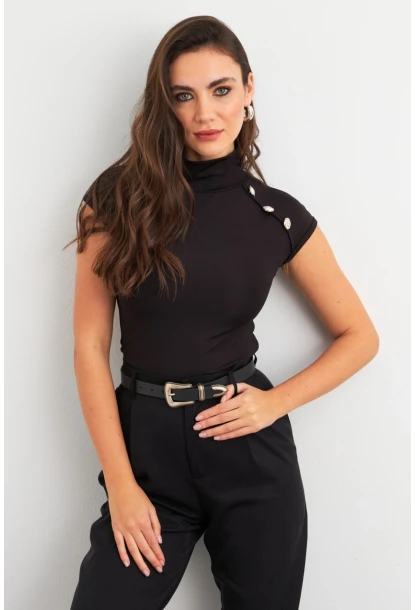 Kadın Siyah Düğme Detaylı Bluz EY3027