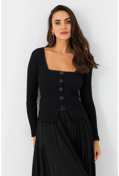 Kadın Siyah Düğme Detaylı Kare Yaka Bluz EY2987