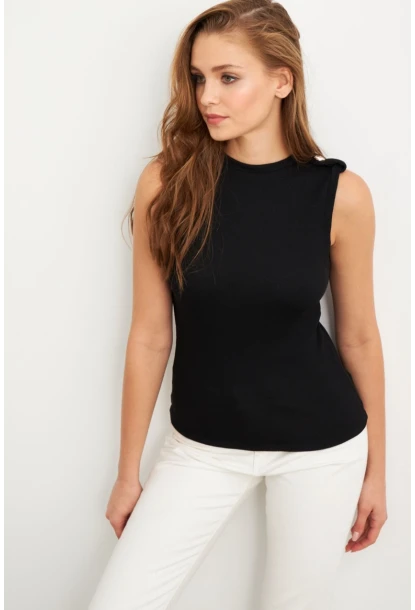 Kadın Siyah Düğme Detaylı Kaşkorse Bluz EY3090