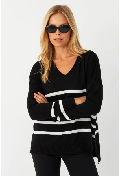 Kadın Siyah-Ekru V Yaka Çizgili Triko Kazak MYİL550