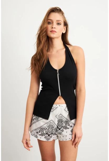 Kadın Siyah Fermuarlı Kaşkorse Bluz EY3097