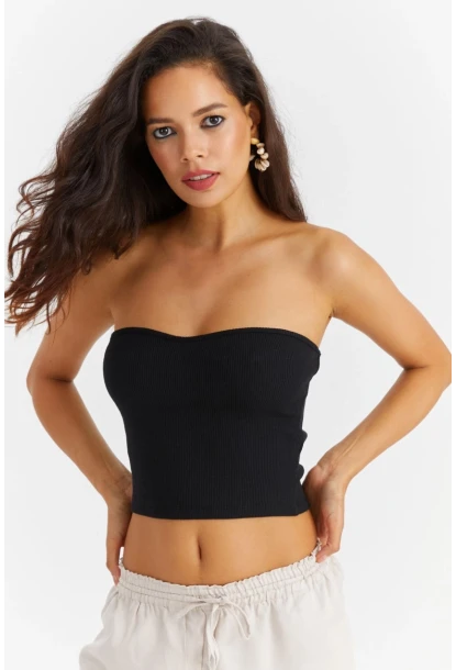 Kadın Siyah Kalp Yaka Crop Bluz Yİ2452