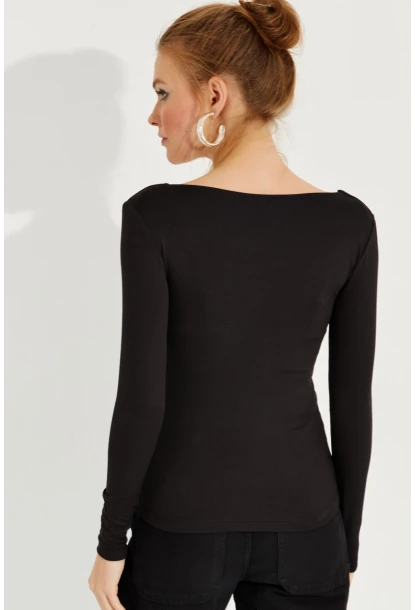 Kadın Siyah Kare Yaka Bluz EY2608