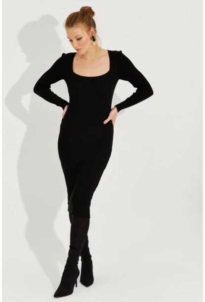 Kadın Siyah Kare Yaka Triko Midi Elbise SF2520