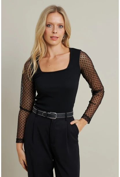 Kadın Siyah Kolları Tül Kare Yaka Kaşkorse Bluz TF33