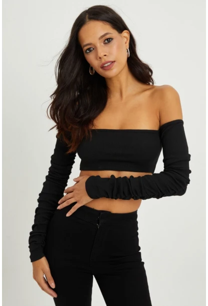 Kadın Siyah Kolu Büzgülü Crop Bluz B213