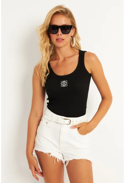 Kadın Siyah Nakışlı Kaşkorse Bluz MK17